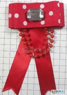 手工布胸花與布蝴蝶結(jié)衣飾 時尚與個性的完美融合